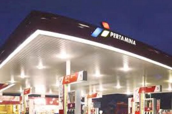 Erick Thohir Copot Enam Direktur Pertamina