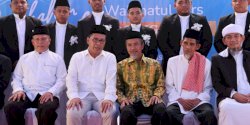 Hadiri Pernikahan Santri Yayasan Al Bayan Hidayatullah, Wali Kota Makassar Berpesan Jagai Anakta