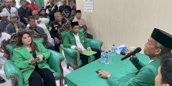 Ratusan Pendukung Antar Adi Novandi Daftar Bacaleg PPP DPRD Makassar