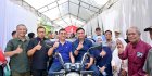 Ridwan Andi Wittiri Serahkan Bantuan Motor Pengangkut Sampah untuk 10 Kelurahan di Makassar