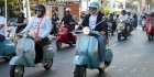 Kepala BKN Riding Vespa Bersama Wali Kota Makassar Sambil Hijaukan Kawasan CPI